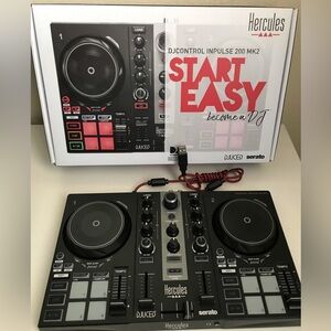 Hercules inpulse 200 DJControl MK2